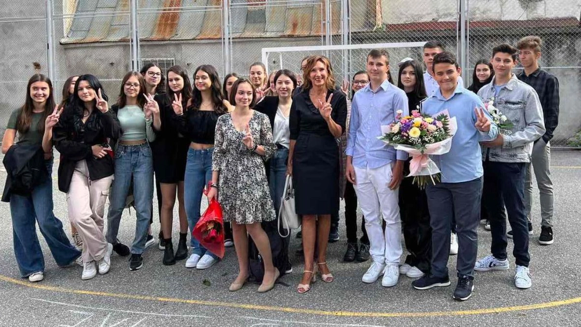 Ce a purtat Carmen Iohannis, în prima zi de școală. 