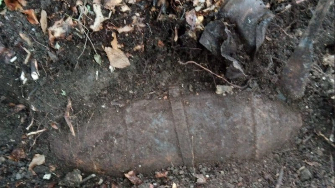 Bombă de 100 de kilograme din cel de-al Doilea Război Mondial, descoperită într-o pădure de lângă Cluj