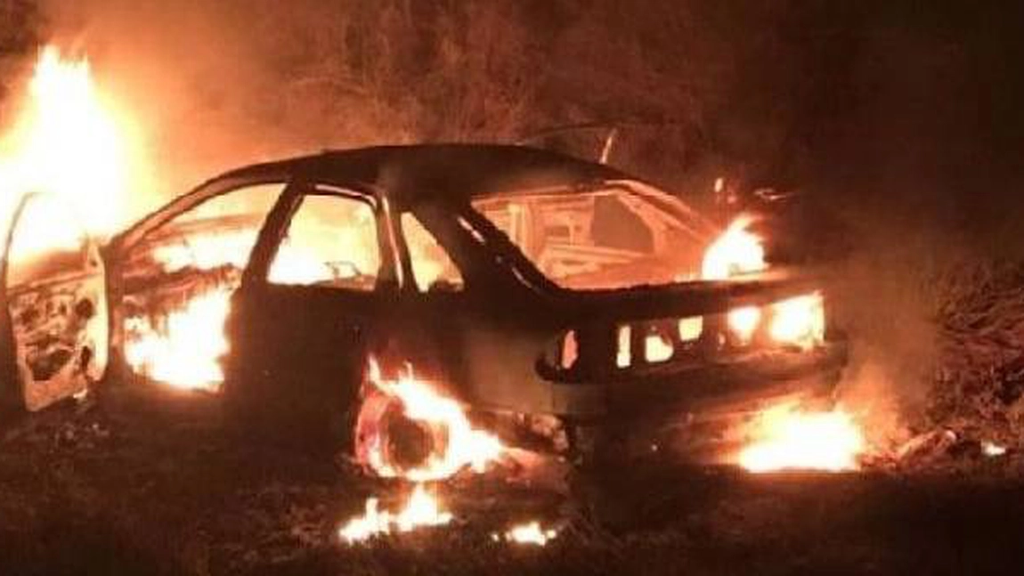 Incendiu în Hârlău. Un autoturism a fost cuprins de flăcări - EXCLUSIV