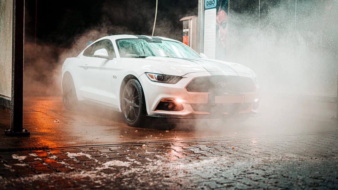 Top 4 echipamente de care ai nevoie pentru o spălătorie auto