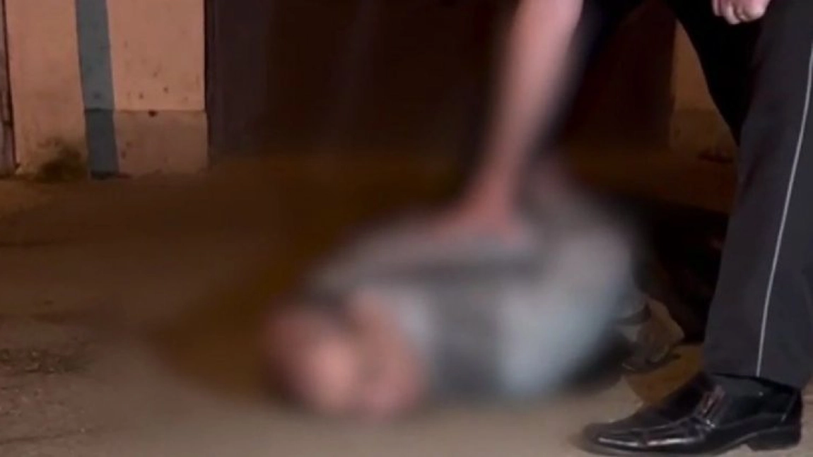 Supărat că a fost concediat, un bărbat din Botoşani şi-a înjunghiat patronii