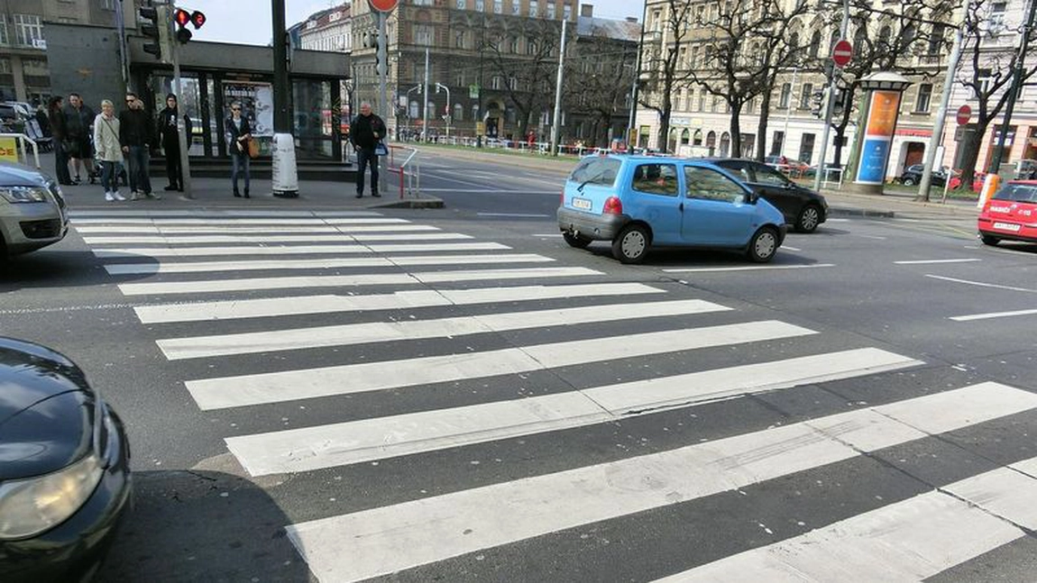 Accident mortal în Suceava! Un tânăr de 21 de ani a decedat, după ce a fost spulberat pe trecerea de pietoni