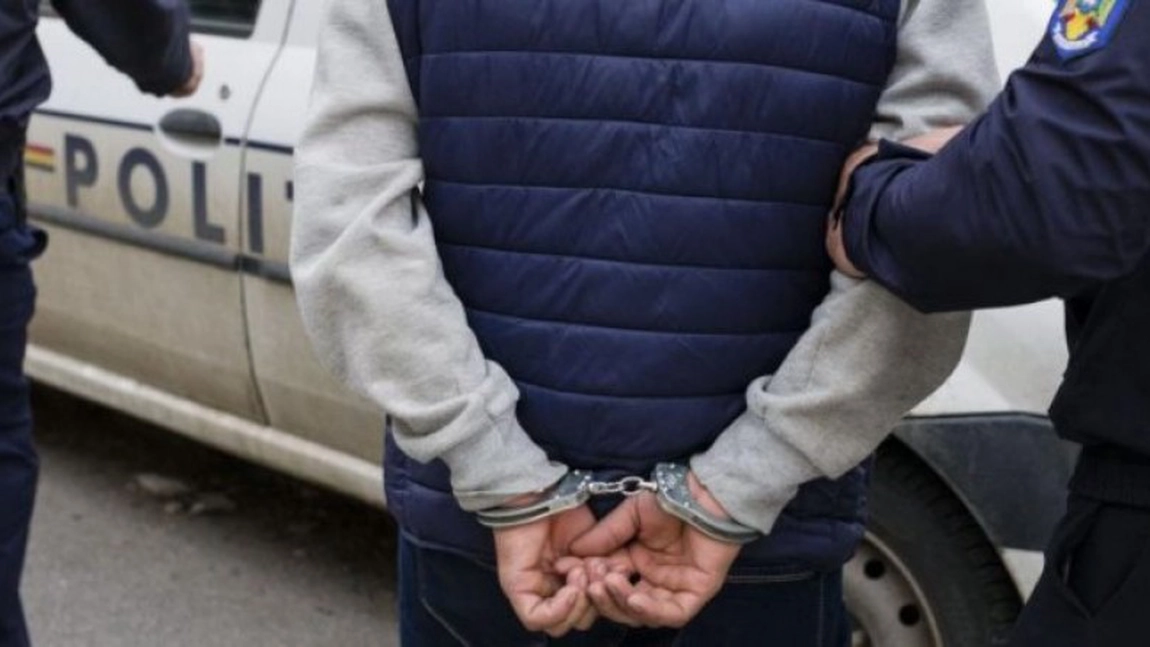 Femeie din Botoşani, înjunghiată de mai multe ori de soţul ei