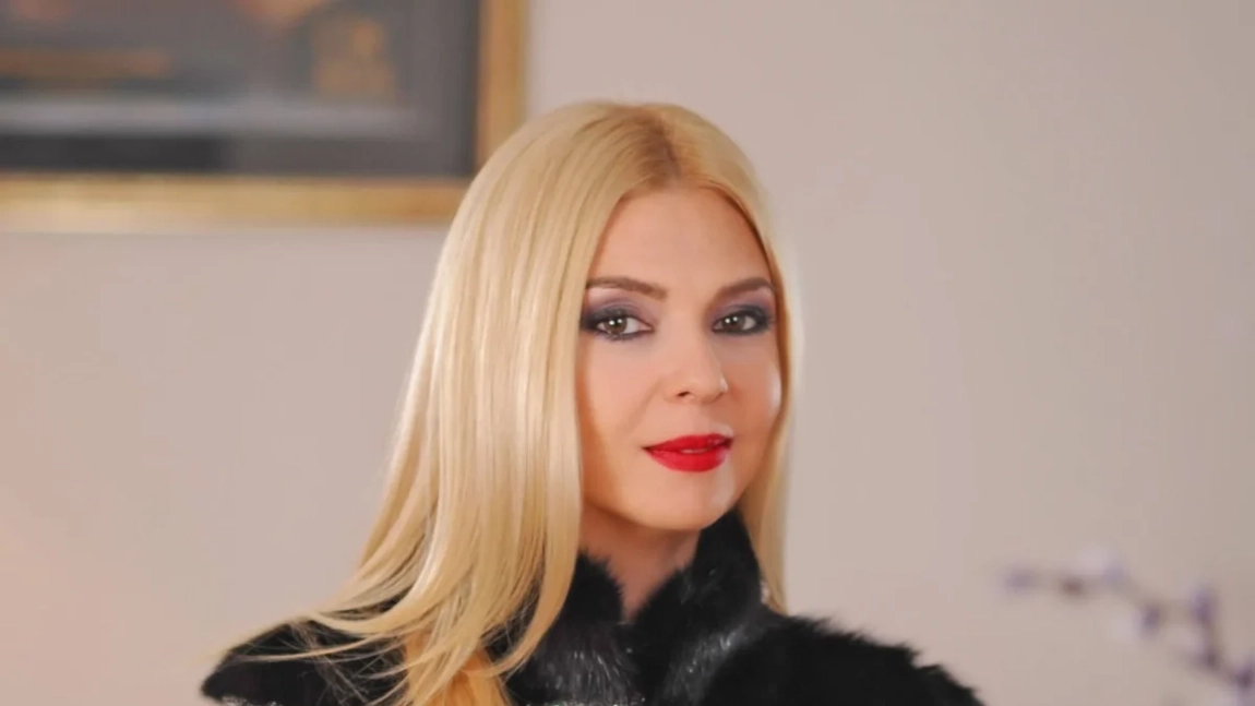 Crina Matei a adoptat o fetiță nou-născută. Primele imagini de la botez