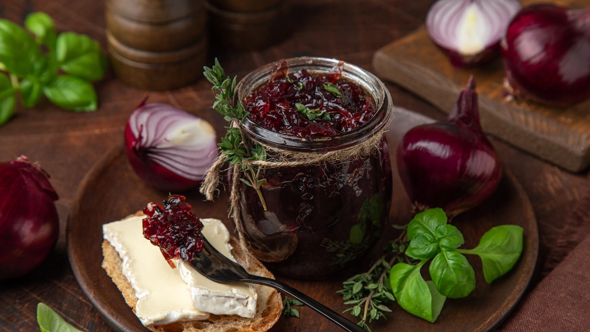Dulceață de ceapă roșie. Trucuri simple pentru un preparat culinar inedit