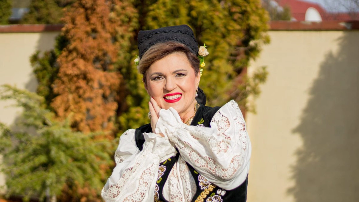 Nicoleta Voica se mândrește cu cei doi copii ai săi. Ce spune celebra interpretă de folclor despre provocările vieții de familie