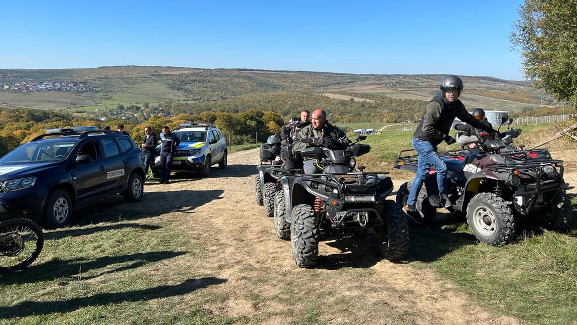 Bărbatul dispărut în pădurea din comuna Grajduri a fost găsit după ample activități de căutare