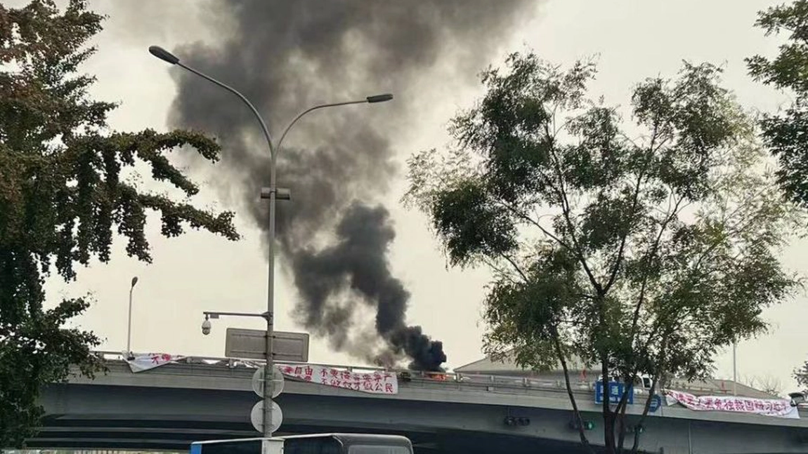 Protest rar întâlnit pe străzile din Beijing împotriva liderului chinez: „Vrem înlăturarea dictatorului trădător Xi Jinping din funcție!”