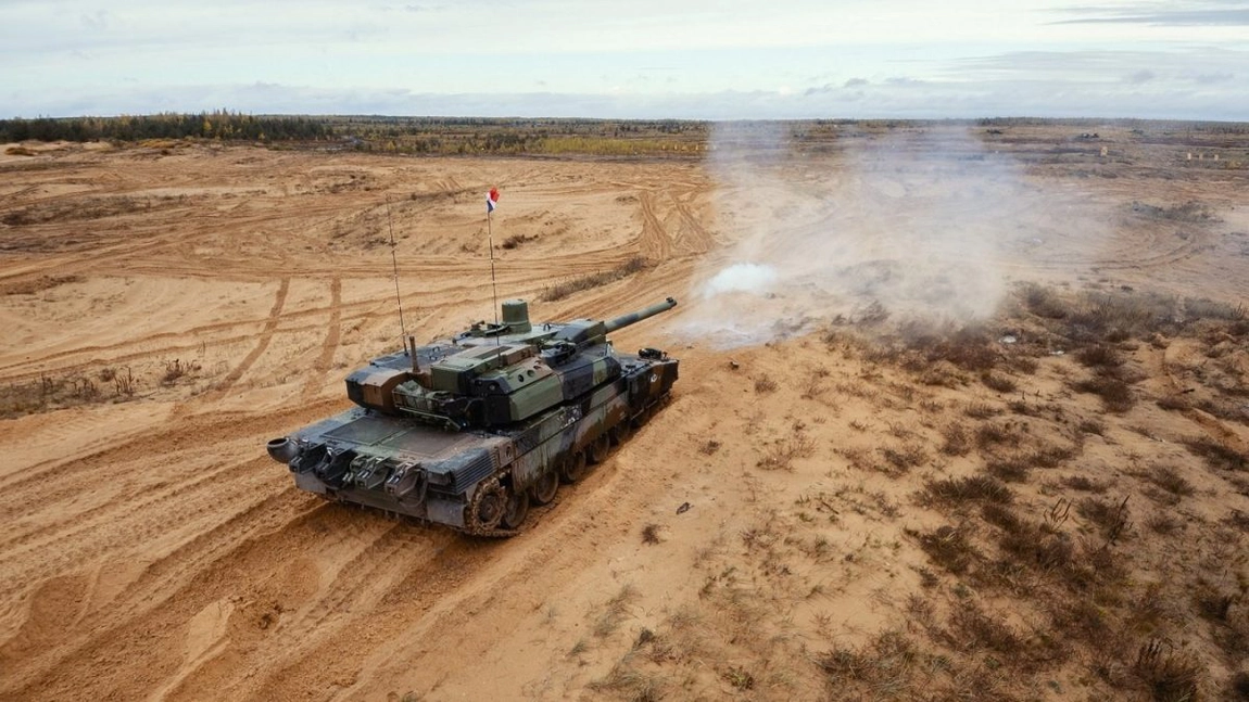 Franţa trimite în România blindate şi tancuri. Decizia a fost luată ținând cont de „violența luptelor din Ucraina