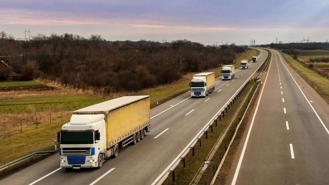 Câţi bani poate să câștige un șofer român de TIR în străinătate