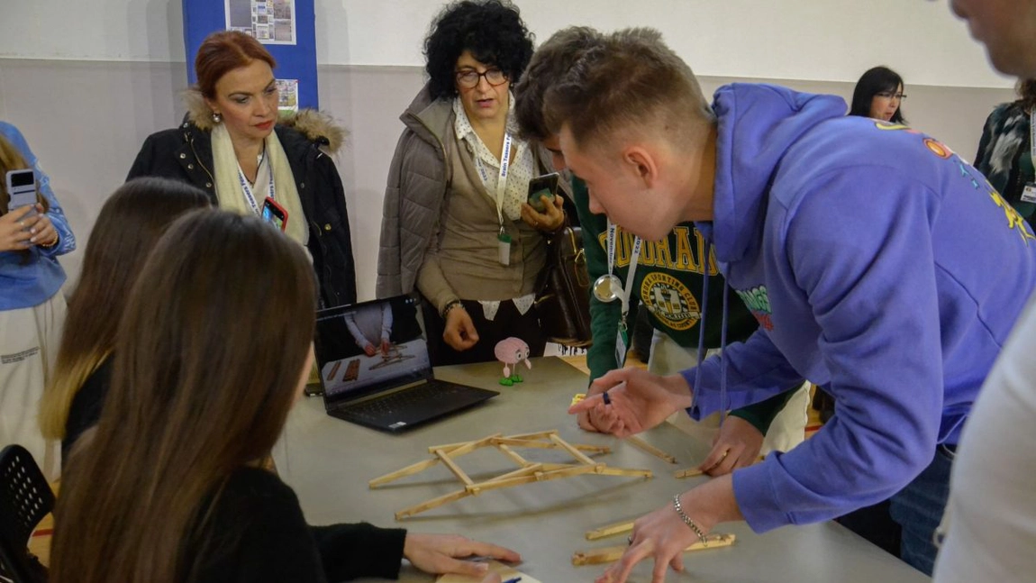„Festivalul jocurilor minții”, la Colegiul Economic „Virgil Madgearu” Iași - FOTO