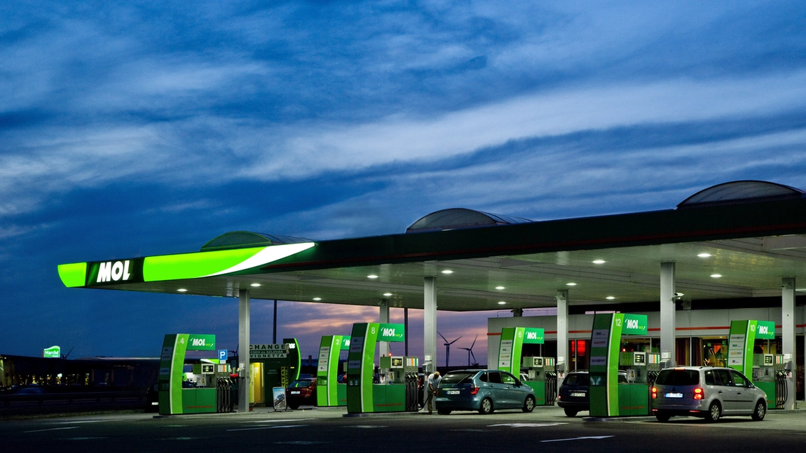 Probleme în aprovizionarea cu benzină în Ungaria „cel puţin pe parcursul acestei săptămâni”
