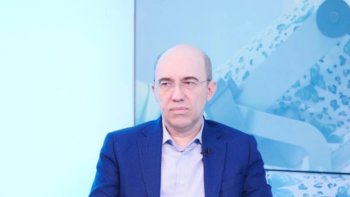 Sfaturi pentru cei care au stări de amețeală. Conf. dr. Sebastian Cozma: „Dacă pățiți vreodată, ca la schimbarea de poziție, să se rotească totul cu dumneavoastră, urmăriți...” - VIDEO