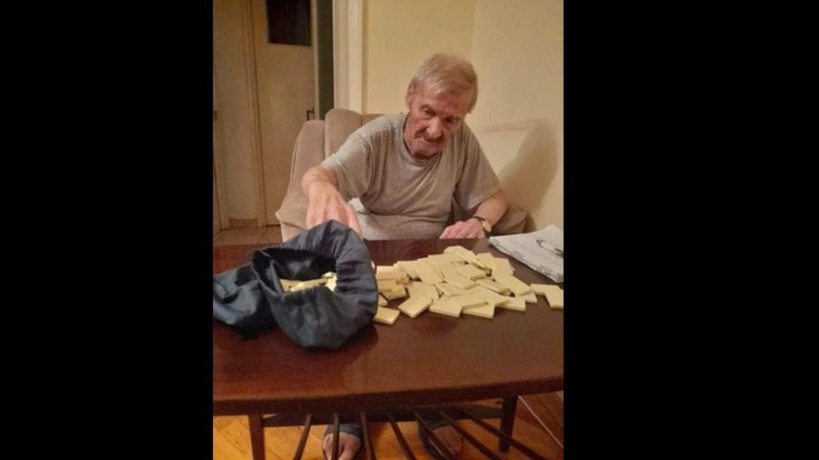 L-ați văzut? Un bărbat de 81 de ani a dispărut de acasă