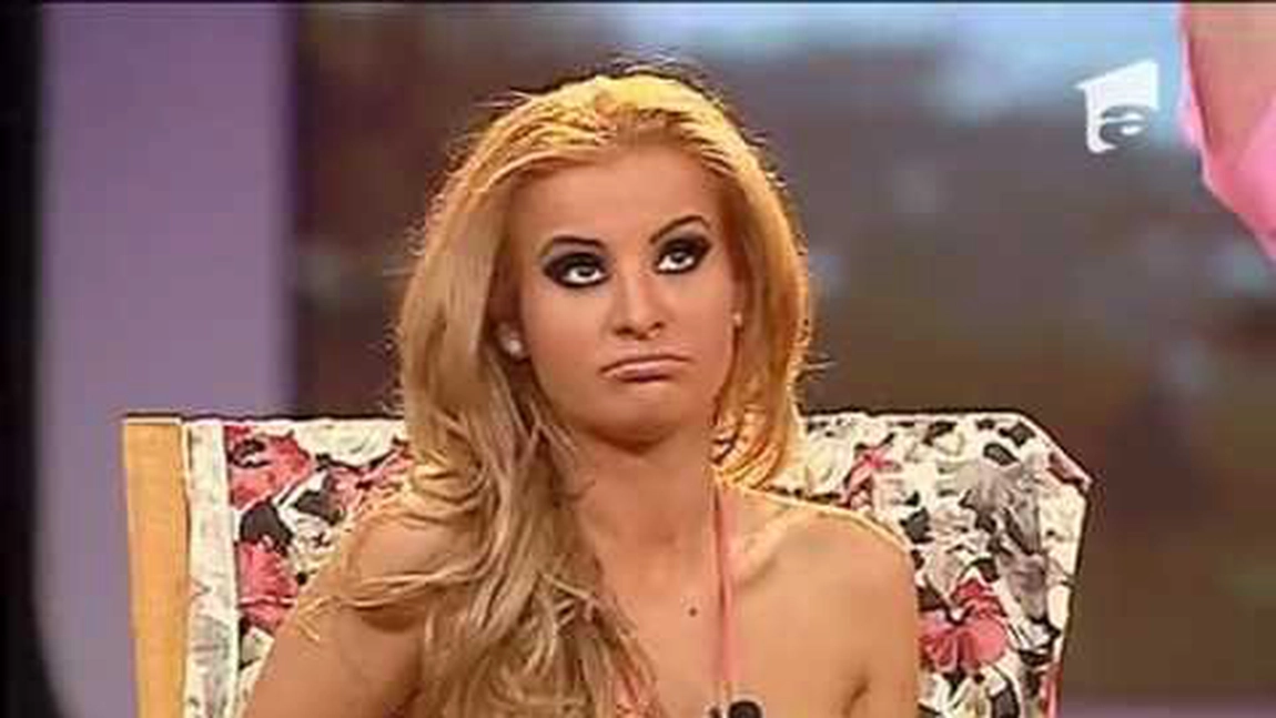 Marina Dina întoarce toate privirile când iese în oraș. Fosta asistenta TV, elegantă la orice pas