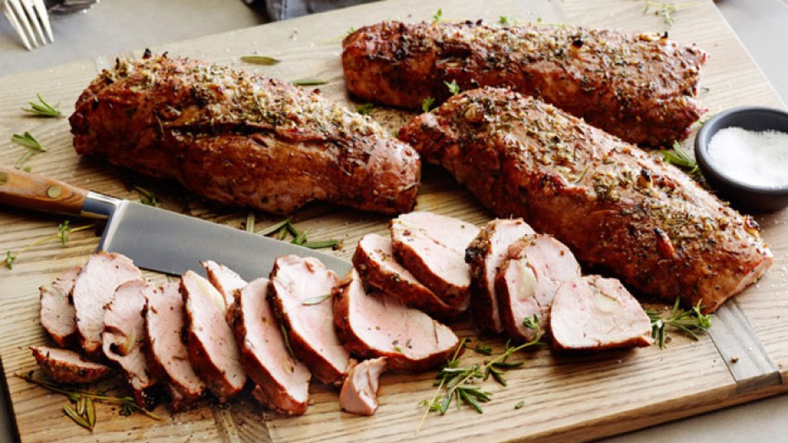 Mușchiuleț de porc la tigaie. O cină rapidă și delicioasă pentru un ospăț de te lingi pe degete