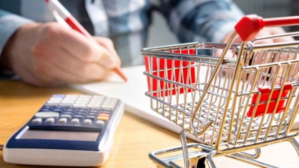 Cresc preţurile în comerţ în următoarele 3 luni. Românii se vor confrunta cu un nou val de scumpiri