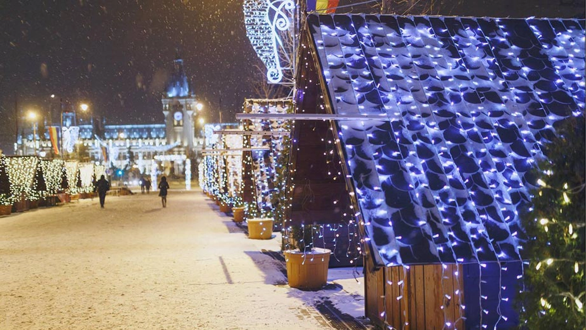 Ce se organizează în acest an cu ocazia sărbătorilor de iarnă, la Iaşi. Iată când se aprinde iluminatul festiv