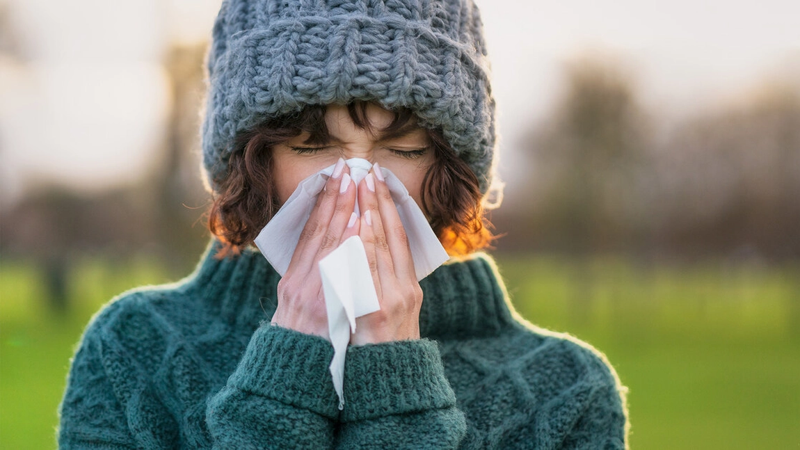 Spray nazal cu antibiotic pentru sinuzită. Ce se întâmplă dacă încerci să tratezi sinusurile afectate cu remedii populare?