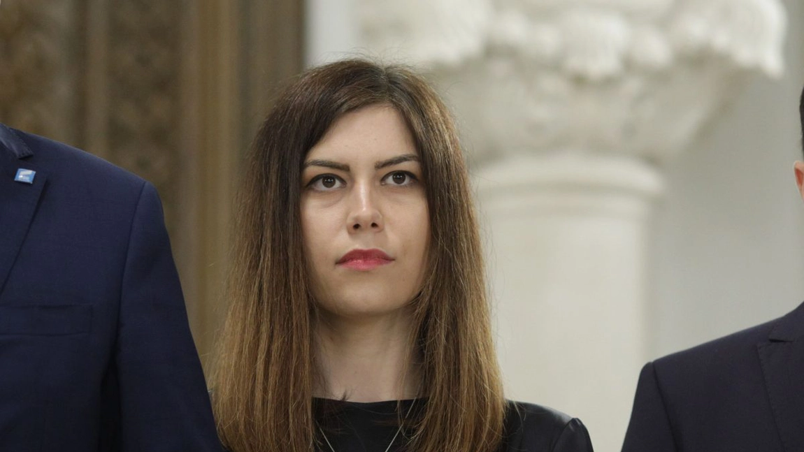 Guvernul Ciucă, criticat pentru harababura din energie: „O bătaie de joc. Când modifici o lege de șapte ori, înseamnă că ai greșit-o din capul locului”