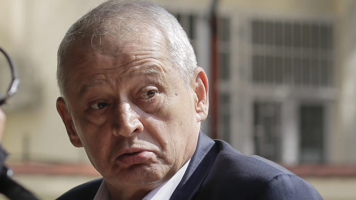 Fugit în Grecia, Sorin Oprescu primește vești din România: CAB admite în principiu judecarea unei contestaţii în anulare