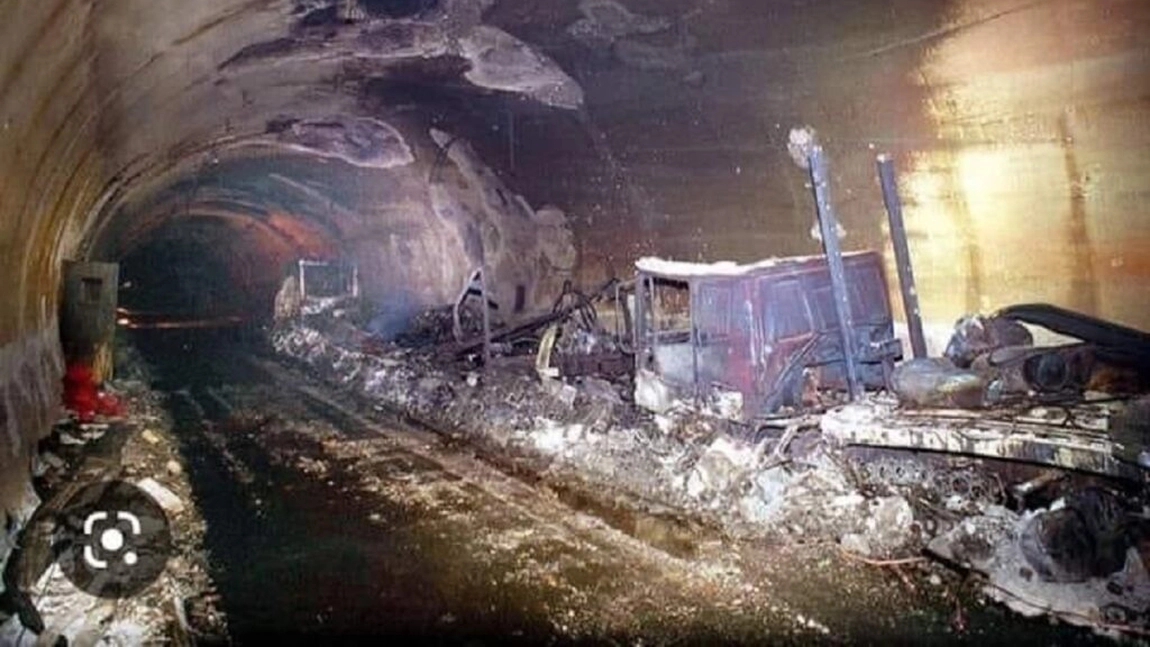 O cisternă cu benzină a provocat un accident cumplit în Afganistan. Sunt cel puțin 19 persoane decedate