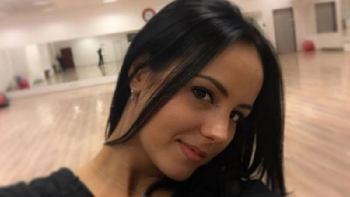 Cum se înțelege Alina Petre cu fratele ei celebru. „Nu e greu să fii sora lui Mihai Petre…”
