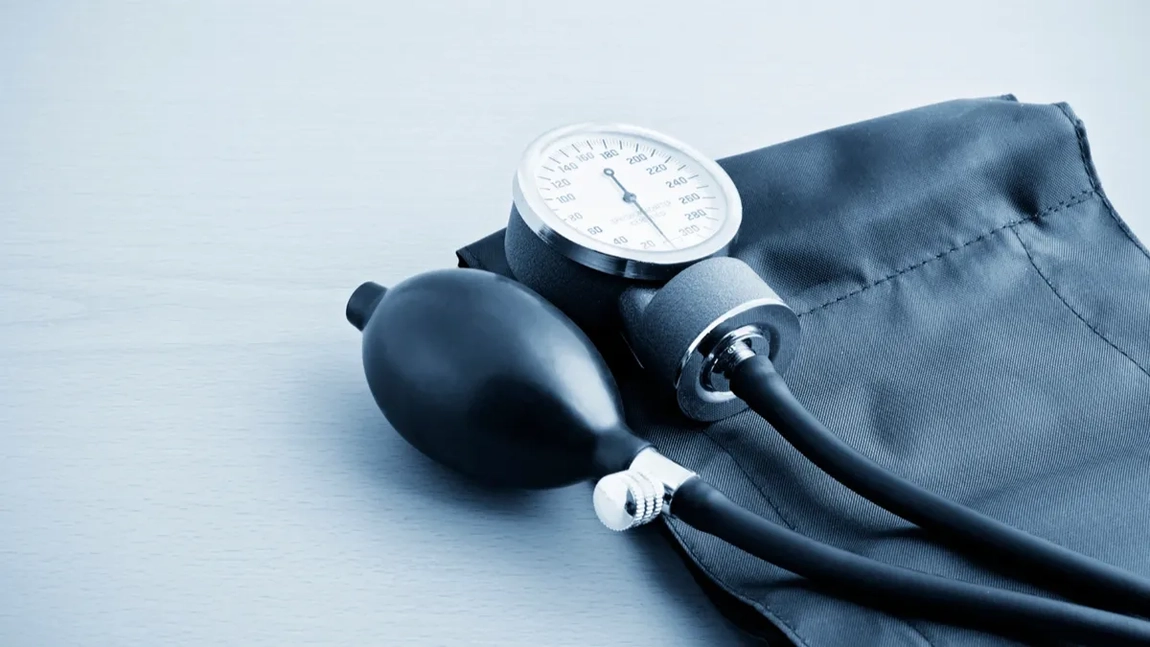 La ce oră se măsoară tensiunea arterială. De ce valorile trebuie monitorizate constant? -VIDEO