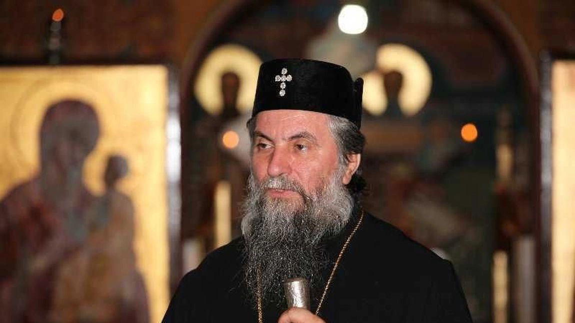 Mitropolitul Olteniei a blestemat credincioșii: „Legătură cu blestem pus de noi”. Purtătorul de cuvânt al BOR reacționează
