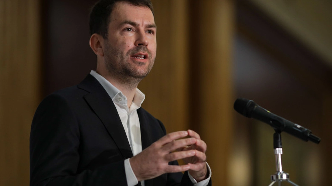 Liderul USR Cătălin Drulă a solicitat demisia lui Lucian Bode după ce acesta a spus că nu vrea să i se analizeze teza de doctorat