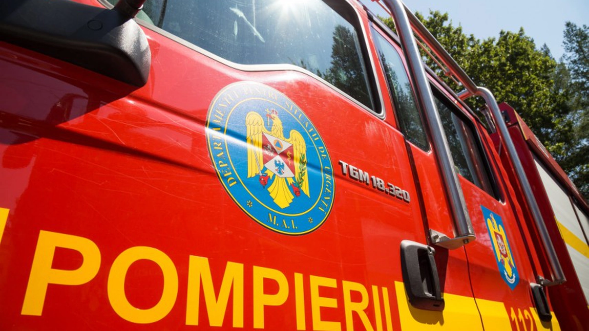 Incendiu în Tomești, județul Iași. O casă a fost cuprinsă de flăcări