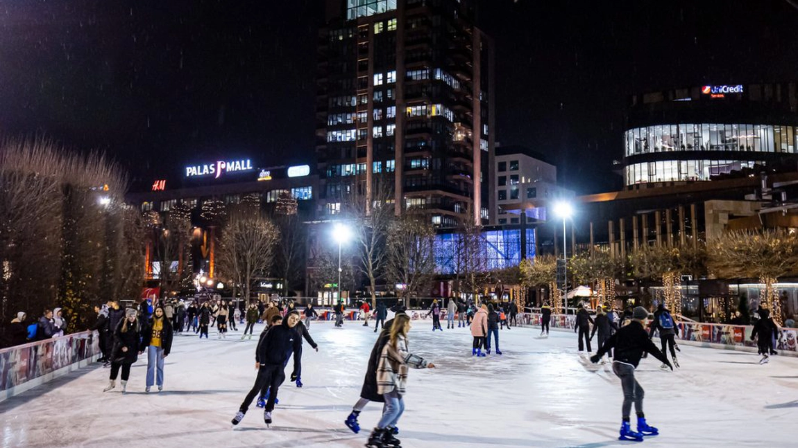 Ultimele zile în care te poți să te bucuri de magia gheții, la patinoarul Palas Ice!