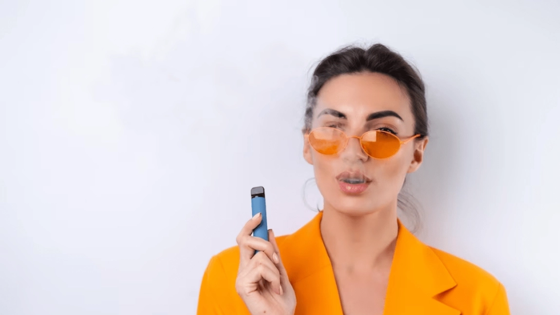 Lichid pentru țigară electronică fără nicotină – una dintre soluțiile cele mai căutate pentru eliminarea stresului