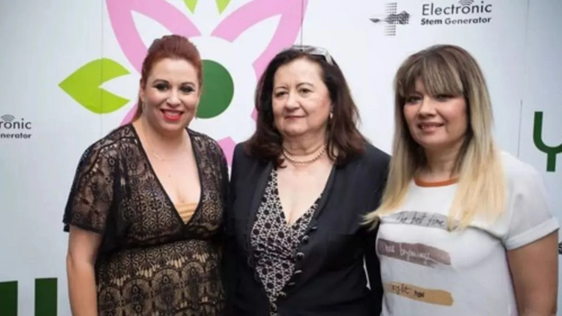 Oana Roman, în război cu sora vitregă. Vedeta îl acuză totodată și pe fostul soț