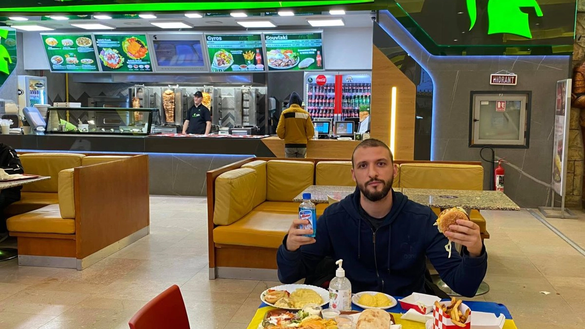 Lanțul românesc de restaurante Spartan, fondat de Ștefan Mandachi, a fost vândut