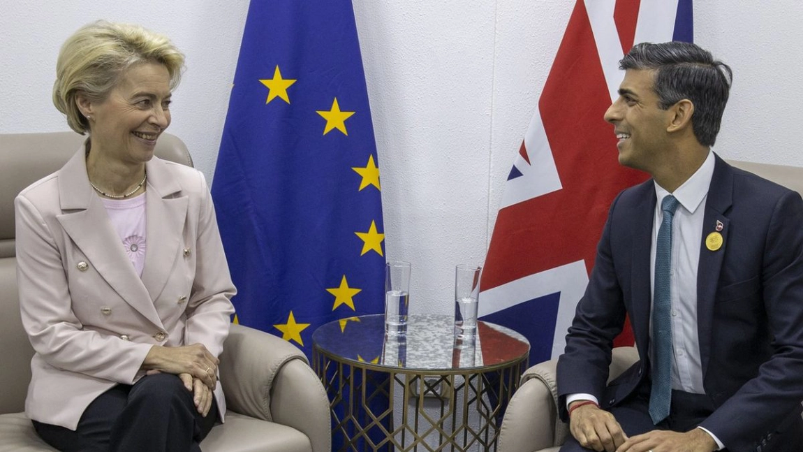 Brexit: Regatul Unit și UE încheie un acord privind protocolul din Irlanda de Nord