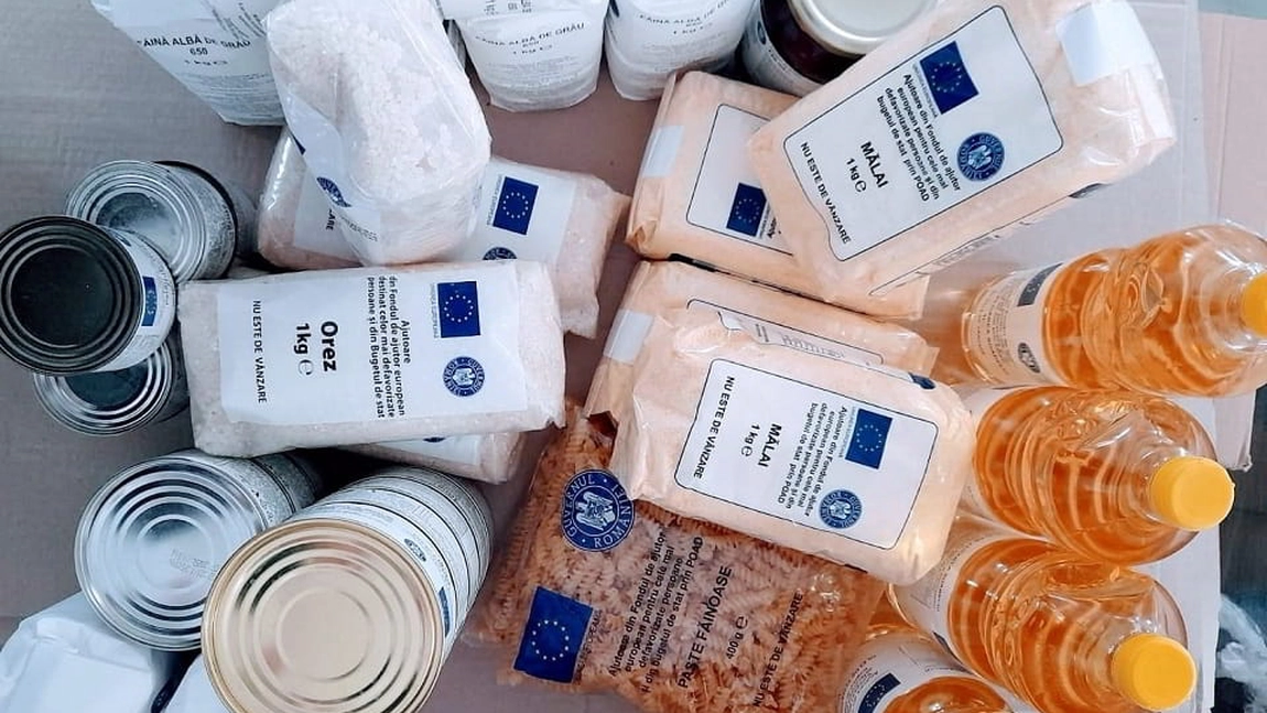 Aproximativ 60.000 de pachete cu produse alimentare, distribuite ieșenilor