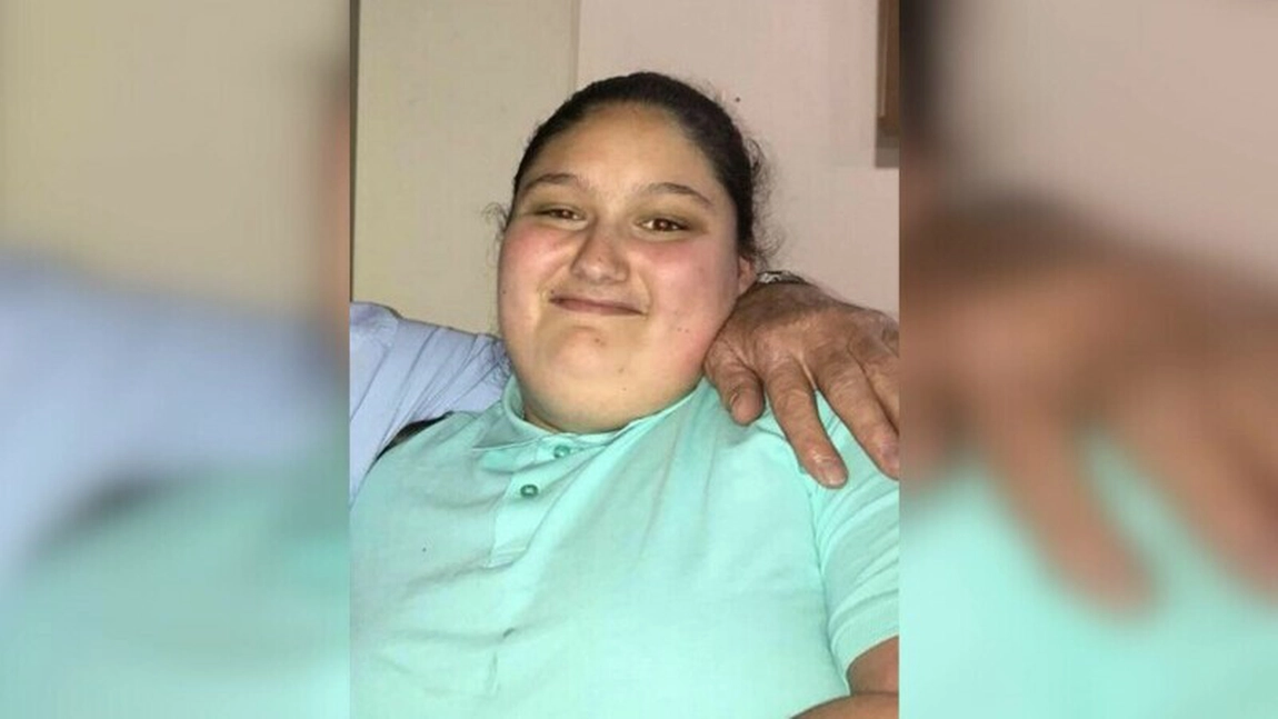 Părinții care și-au lăsat fiica să moară într-un pat plin de viermi și-au aflat sentința. Vor petrece ani grei în spatele gratiilor