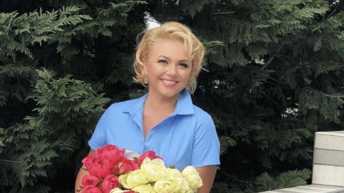 Cornelia Rednic nu mai ține nicio dietă, însă a renunțat la zahăr. Artista are o siluetă de vis