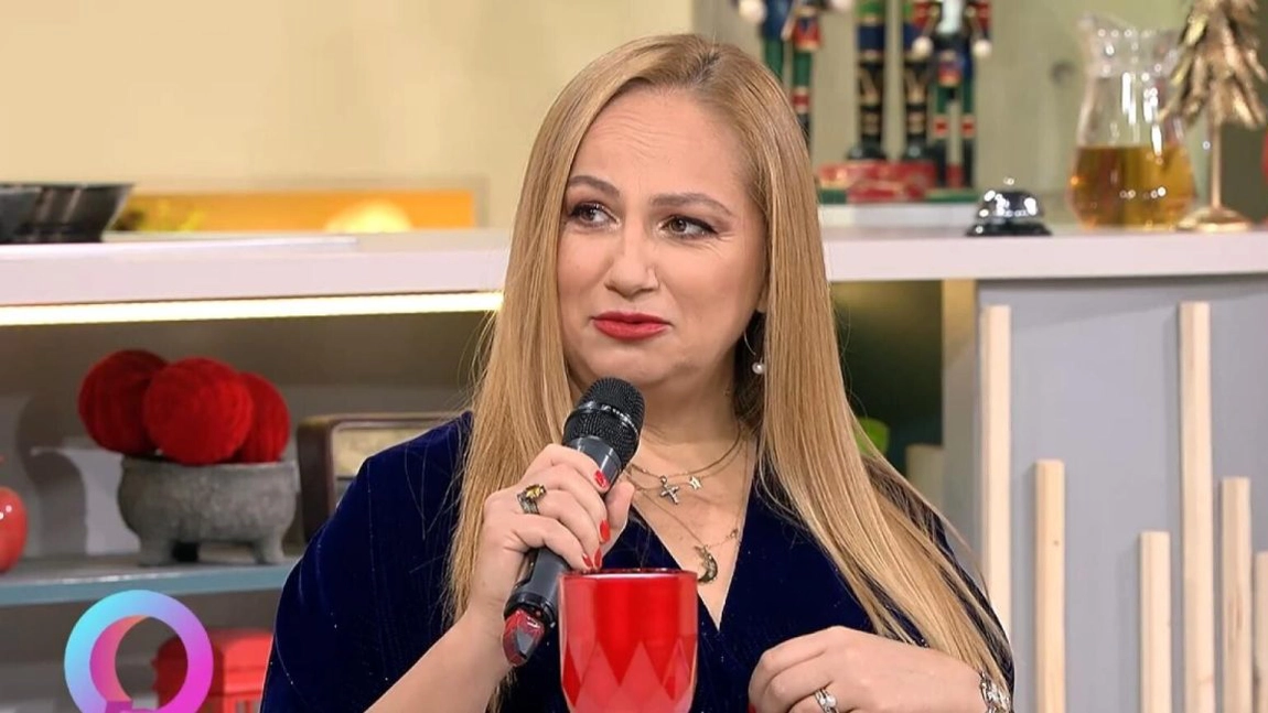 Cristina Demetrescu a avut o copilărie zbuciumată. ,,Aveam mai multe porecle, dar una dintre ele era Vrăjitoarea…”