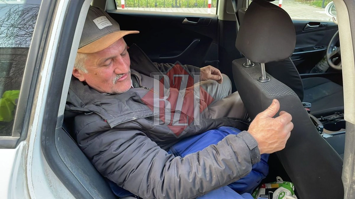 Circ la primărie! Un consilier s-a îmbătat de ziua primarului, iar mai apoi s-a urcat la volan: „Am băut cu el, nu mă luați la 11 metri” - EXCLUSIV, FOTO/VIDEO