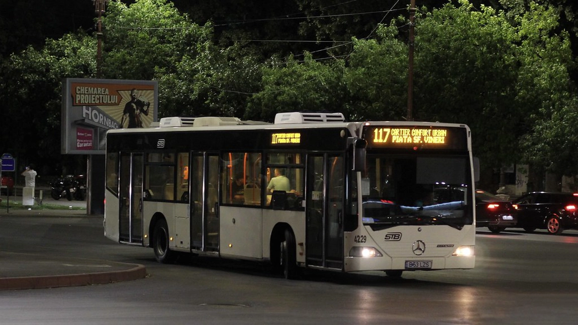 Ce a descoperit un bucureştean când s-a urcat în STB, pe linia 117! Nu i-a venit să creadă