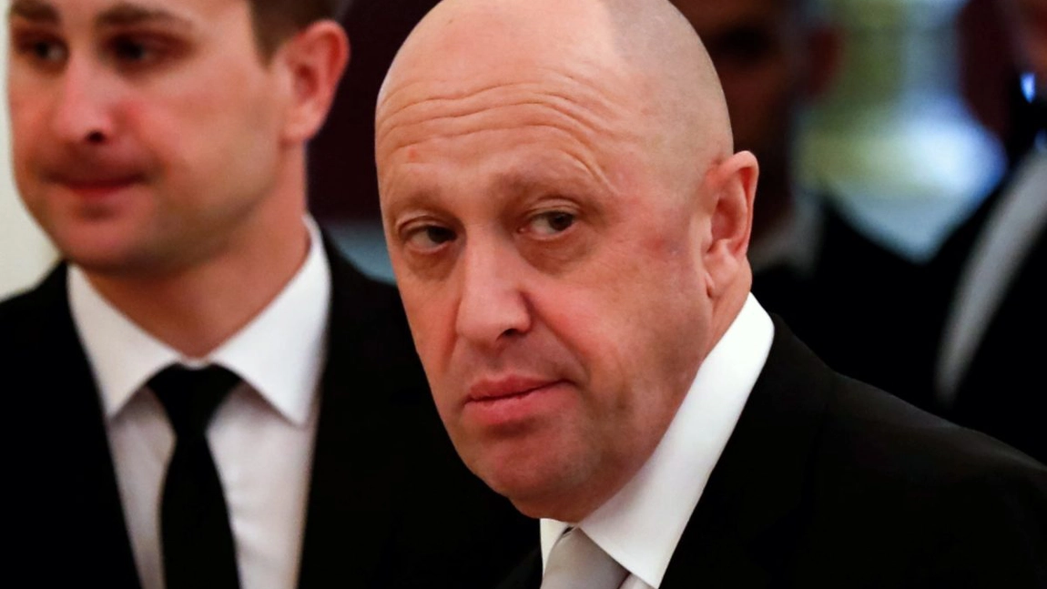 Șeful grupului Wagner anunță că forțele sale controlează aproximativ 70% din orașul Bahmut