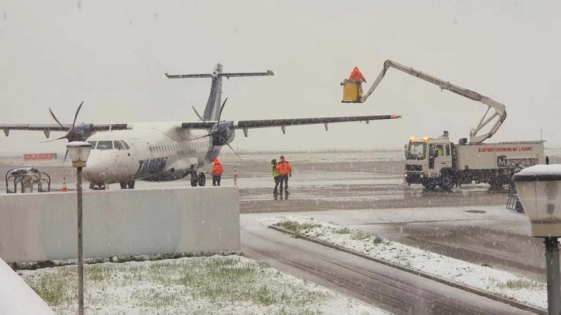 Care este situaţia pe Aeroportul Iaşi. Directorul Romeo Vatră a făcut anunţul