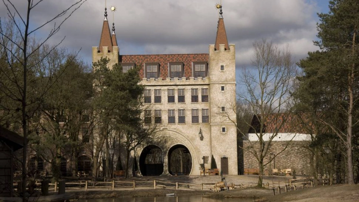 Motivul pentru care cazarea unui român a fost refuzată de un hotel din Olanda: 