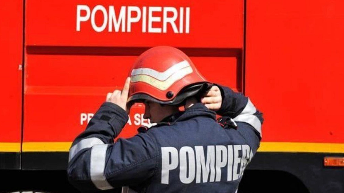 Un incendiu a izbucnit la un bloc din satul Vișan, județul Iași