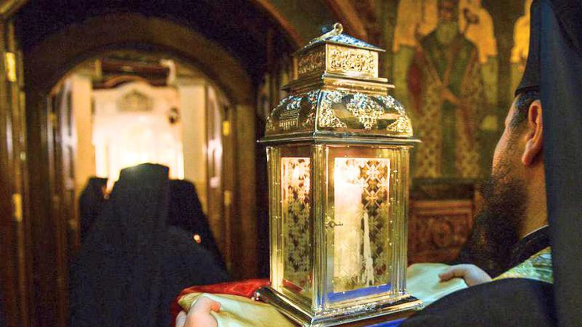 Aducerea Sfintei Lumini de la Ierusalim în Sâmbăta Mare,15 aprilie 2023