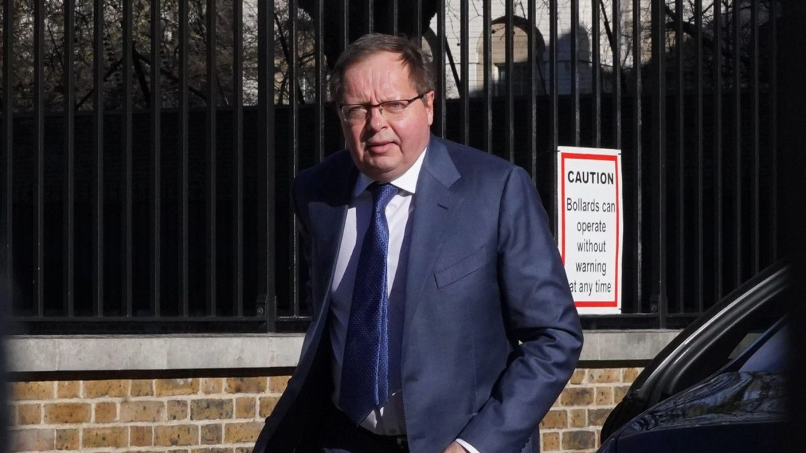 Ambasadorul rus la Londra dă asigurări că Rusia are „resurse enorme” şi „nici măcar n-a început să lupte serios” în Ucraina