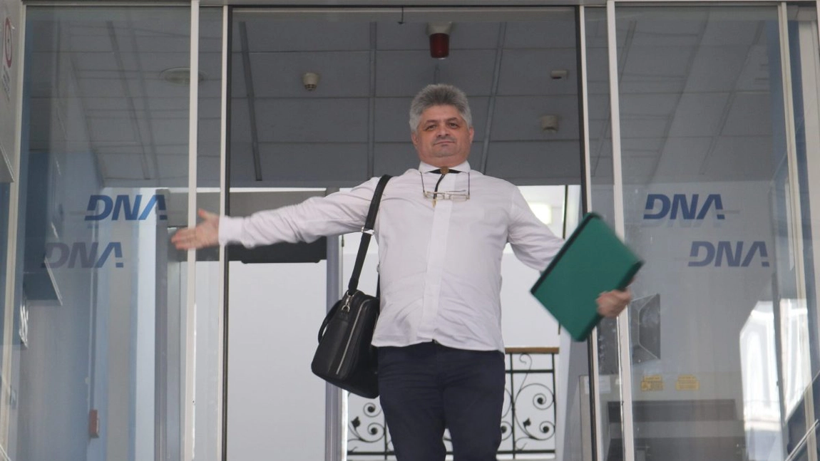 Fostul manager al Spitalului „Nicolae Malaxa” Florin Secureanu, condamnat la trei ani şi opt luni de închisoare, a fost arestat