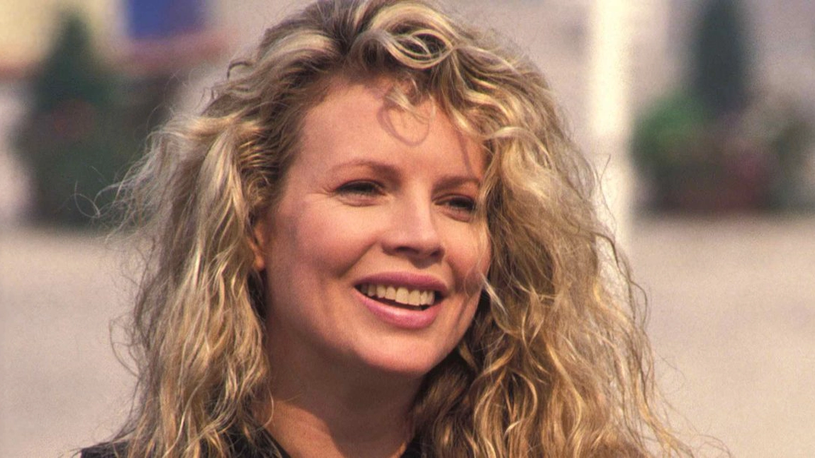 Kim Basinger, transformată total de operațiile estetice. Cum arată la 69 de ani fosta soție a lui Alec Baldwin